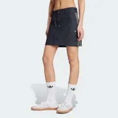 adidas デニムスカートのサムネイル