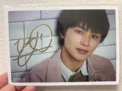 超特急 タクヤ 直筆サイン入り生写真③ 超特急 タクヤ 草川拓弥 直筆サイン入り 生写真 - メルカリ