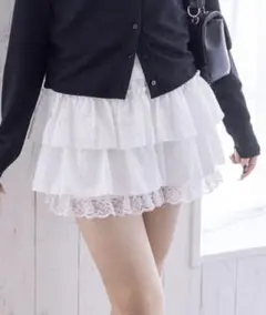 【タグ付き新品】clear 裾レースフリルティアードミニスカート