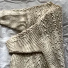 アイボリー ニット マカフィー