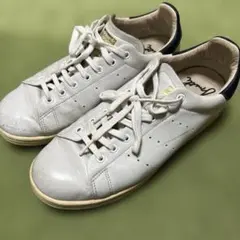 Item thumbnail for item 55e2c13f-ac0d-4649-81f4-620b60c2bb95