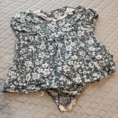 半袖　花柄　ロンパース　フリル　グリーン　80