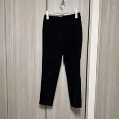 GU レディース ブラック パンツ Mサイズ　チノパン