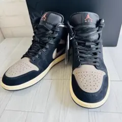 Nike Air Jordan1 Mid SE Black/Olive Greyのサムネイル