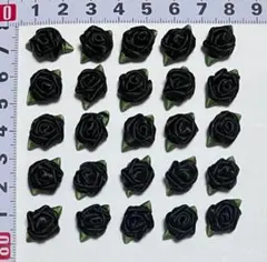専用ページです。巻きバラモチーフ 黒1cm 葉つき 25個