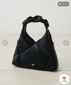 【美品】Chico キルティング三角ショルダーバック