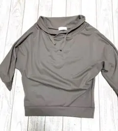 socolla ソコラ　トレーナー　パーカー　カーキ色 フリーサイズ　春コーデ