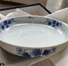 有田焼 染付葡萄文 大鉢 盛鉢 24cm 未使用 箱付きのサムネイル