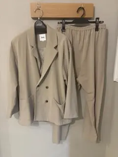 koe ベージュ セットアップ パンツセットアップ