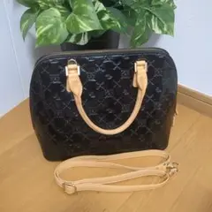 エンボスショルダーバッグ☆USED☆黒☆可愛い☆