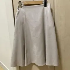 新品未使用タグ付きナチュラルビューティーベーシックベージュ フレアスカート XS