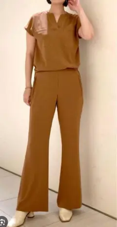 theory Powder Crepe Pull On Demitria