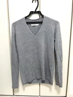 AZUL by moussy Vネックニット