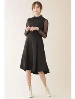 スカラップキャミドレス