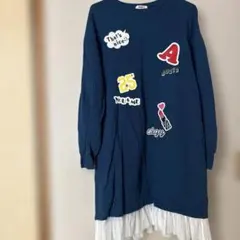 ネイビー プリント付き長袖ワンピース