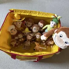 Curious George おさるのジョージ プチストラップ 3種セット - メルカリ