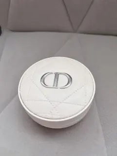【美品】Dior ディオールスキン フォーエヴァークッションパウダー ラベンダー