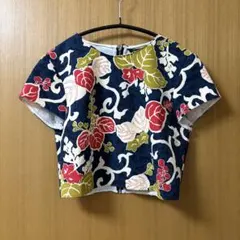 ZARA BASIC 花柄 半袖トップス Sサイズのサムネイル