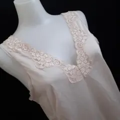 Item thumbnail for item e5b60fa8-1bf6-43dc-a8f9-862e50f4971b