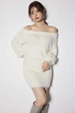 rienda オフショル　シャギーニットミニワンピ早いもの勝ち売れなかったら削除