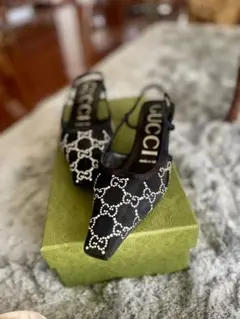 GUCCI GGロゴ クリスタル メッシュ パンプスのサムネイル