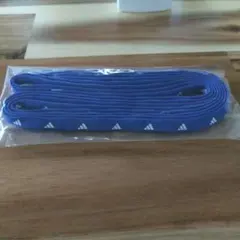 adidas 青 靴ひも
