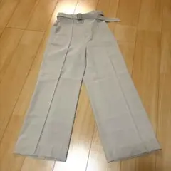 未使用　ユニクロ　ワイドパンツ　サイズS