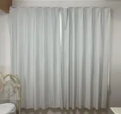 ニトリ 遮光　遮熱　遮音カーテン　ディナ　ホワイト　約105㌢×183 ㌢　2枚