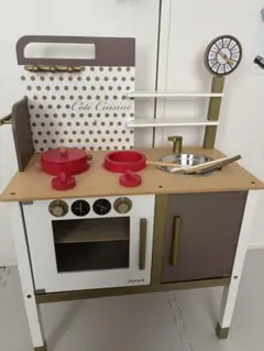 Item thumbnail for item b8e4e03f-3295-4d3a-be70-eb79b6bd2fd5