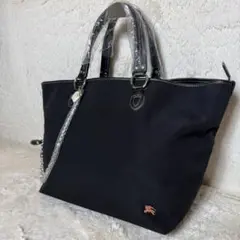未使用　バーバリーブルーレーベル　ホース刺繍　チェーン付き　トートバッグ　大容量
