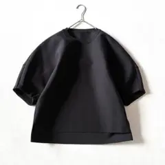 未使用級✨アドーア　2023　エアーライトニットプルオーバー　洗える　ブラック