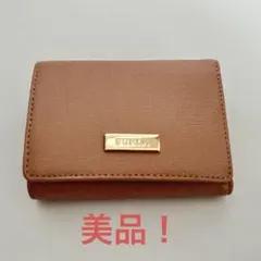 【美品】フルラ　三つ折り財布
