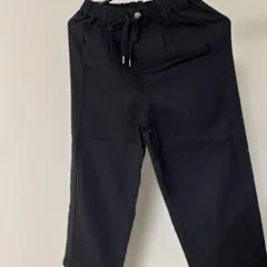 黒のウエストゴム長ズボン