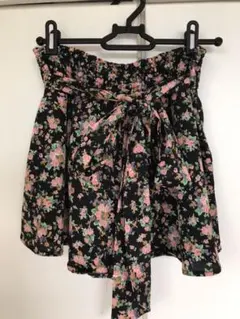 セシルマクビー　花柄スカート キュロット　リボンベルト付き