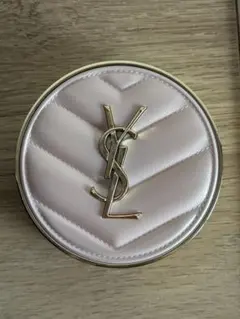 YSL クッションファンデーション ピンク