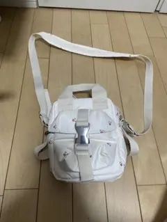 LeSportsac 神崎恵　コラボ　ショルダーバッグ リップ柄　レスポのサムネイル