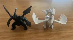 ポケモン　マクドナルド　ハッピーセット　ゼクロム レシラム　フィギュア