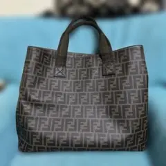FENDI フェンディ ナイロン トートバッグ ハンドバッグ FENDI フェンディ トートバッグ ナイロン ブラック ユニセックス