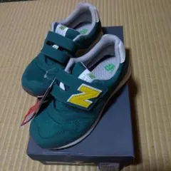 ♡ぽよ♡様 New Balance キッズスニーカー 313 21.5cm