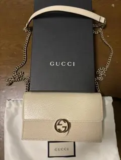 Gucci ホワイトレザー ショルダーバッグ GUCCI（グッチ） バッグ メンズ レディース ショルダーバッグ クロス