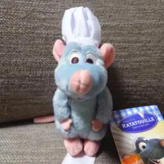 香港ディズニーランド　肩乗りレミー　ぬいぐるみ　　レミーの美味しいレストラン