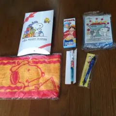 アサ様ご専用♡スヌーピーのハンドタオル・スポンジ・ボールペン2本