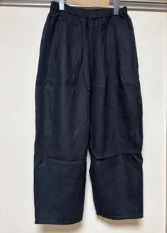 ハグム　リネンコットン黒パンツ