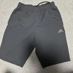 adidas ブラック ハーフパンツL