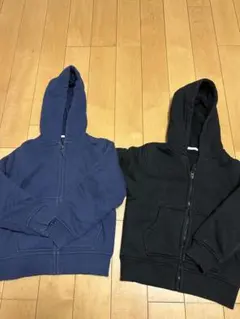 【GU】ネイビーとブラックのフード付きボアパーカーセット