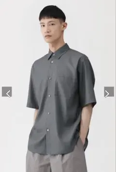 【未使用】MUJI Labo 和紙混 ドビー織り 半袖シャツ チャコールグレーMのサムネイル