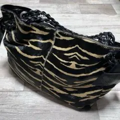 Item thumbnail for item 587f6e62-4642-4a19-9d1e-a87a852b1670