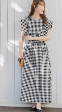 【新品】アーバンリサーチサニーレーベル　リネン混ギャザーワンピース