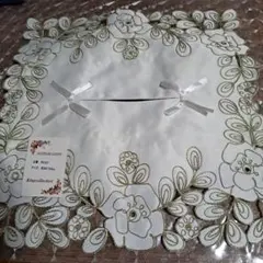 花柄刺繍ティッシュボックスカバー