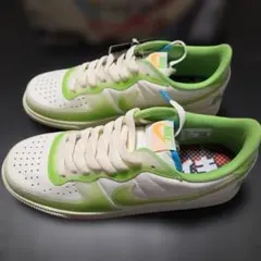 Item thumbnail for item d0b60a0c-73a4-422c-85f1-8f0719396306